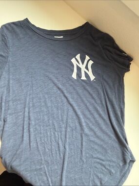 Tailgate Exclusive Yankees tee vintage soft